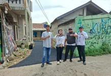 Lurah Cipayung Jaya Tinjau Progres Pembangunan, Pastikan Tepat Sasaran dan Bermanfaat untuk Warga