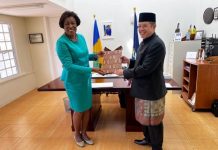 Dubes Fikry Cassidy Serahkan Mandat Presiden Prabowo di Saint Vincent and the Grenadines
