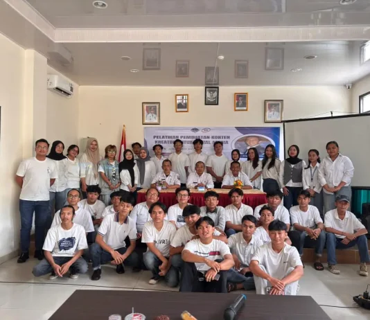 Tingkatkan Literasi Digital, Pemuda Pondok Cina Ikuti Pelatihan Konten Kreator