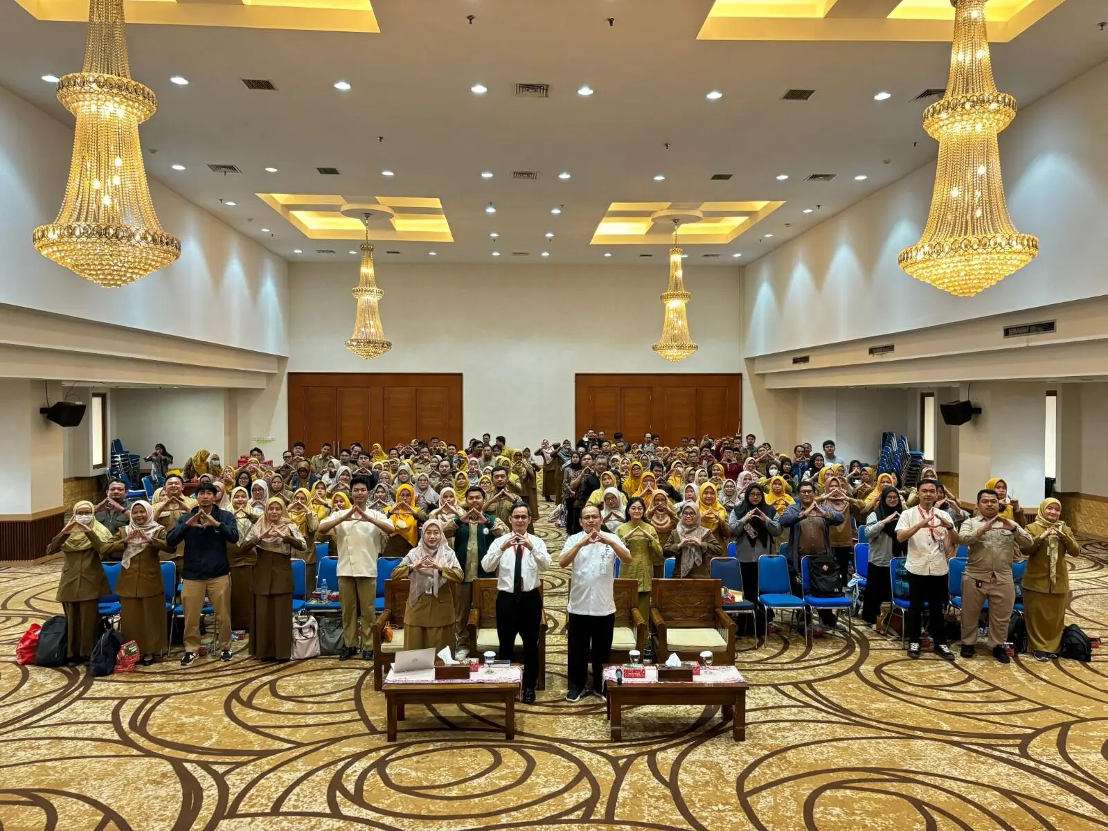 zdx3Ln2Q7LOguBHZWt2TrRFMIxQF9A6lUK1NfNdQ