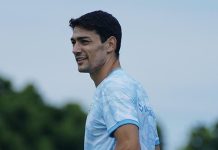 Pindahnya Jantung Pertahanan: Persib Bandung Plotting Pengganti Barba, Andrea Tiritiello Jadi Target Utama