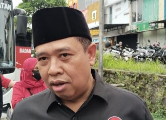 Antusias Warga Ikuti Pengobatan Gratis PDIP di Depok, Peserta Diperkirakan Tembus 1.000 Orang