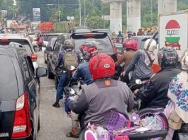 Hari Pertama Lebaran, Sejumlah Titik di Depok Dilanda Kemacetan Parah
