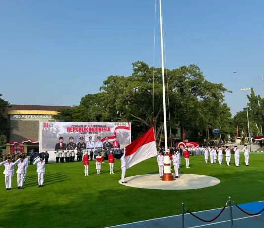 Sempurnakan Misi Pengibaran Merah Putih, Wali Kota Supian Suri Sanjung Dedikasi Paskibraka Kota Depok