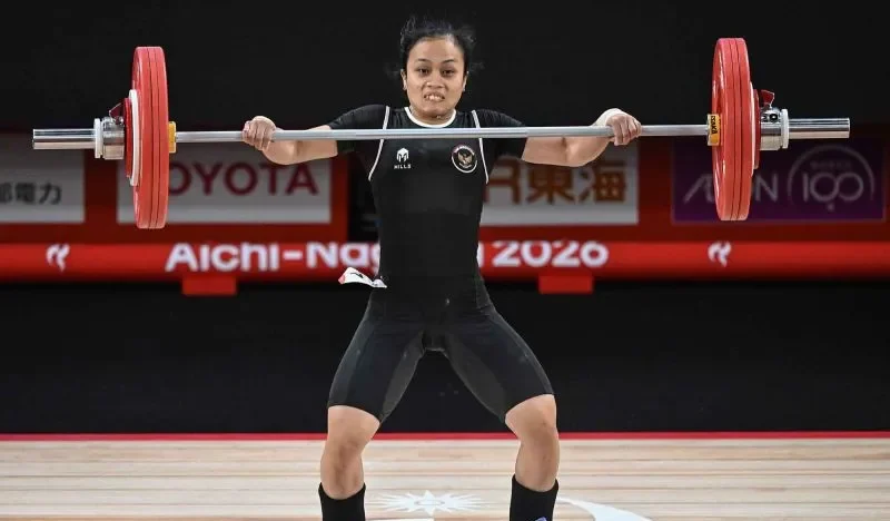Luluk-Diana-raih-medali-perunggu-angkat-besi-49kg-putri-230926-fzn-4.jpg